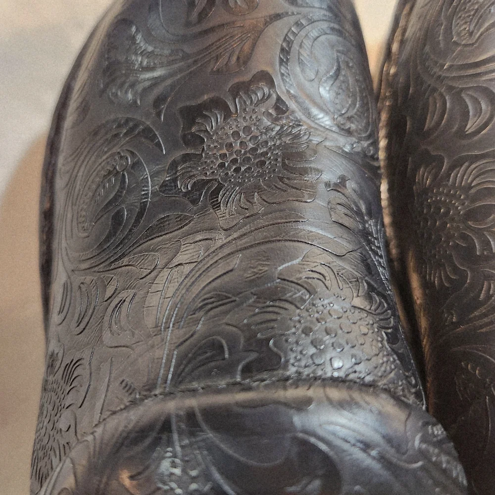 ⭐️b.o.c. Black Embossed Leather Slip-Ons Medical Workwear Size 10 - Picture 5 of 6